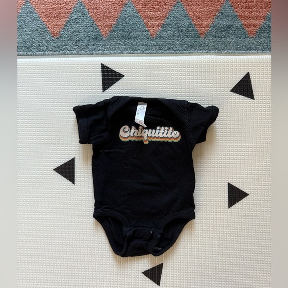 Boutique|Baby boy black short sleeve onesie bodysuit with retro boho CHIQUITO• - Picture 1 of 4